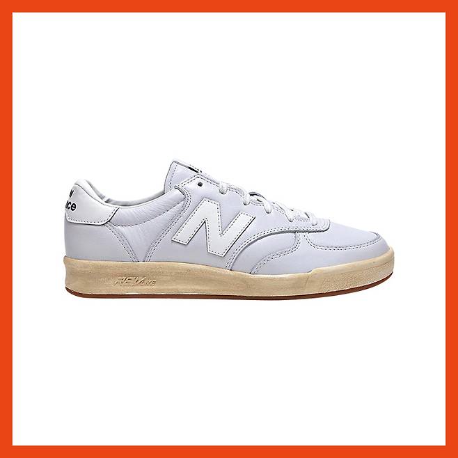 스니커즈 9만9천원 뉴발란스.