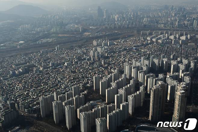서울 아파트 밀집지역 자료사진. 2021.1.4/뉴스1 © News1 성동훈 기자