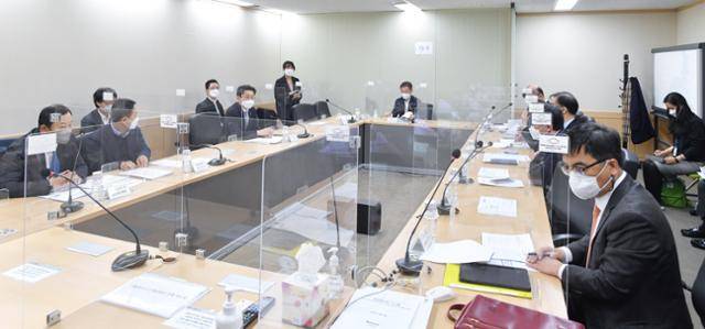 지난달 10일 정부서울청사에서 경제안보 핵심품목 TF 제3차 회의가 열리고 있다. 기획재정부 제공