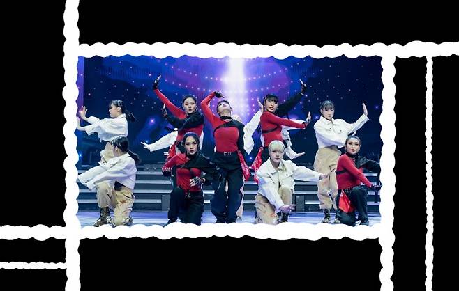 4일 방영된 엠넷 <스트릿댄스 걸스 파이터>(스걸파)에서 합동 무대를 꾸민 턴즈(빨간색 의상)와 미스몰리. 턴즈는 최종 우승을 차지했다. 엠넷 제공