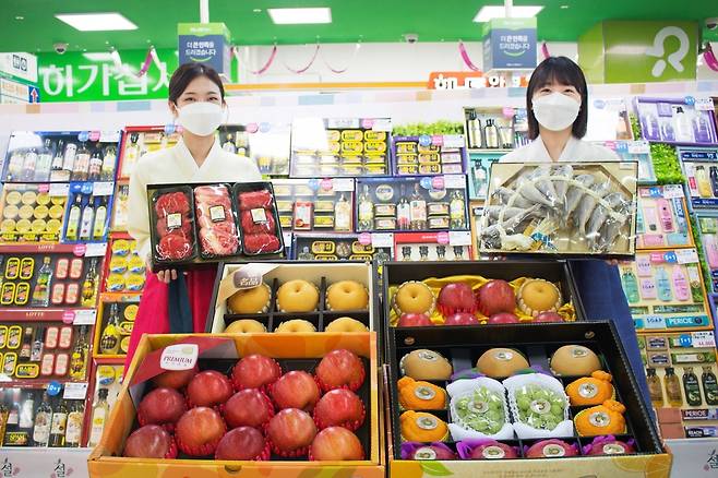 농협 하나로마트, 31일까지 설 선물세트 특별할인 행사 [농협 제공. 재판매 및 DB 금지]