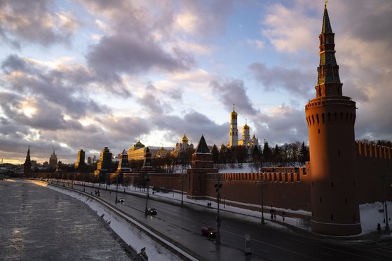 러시아 수도 모스크바. 왼쪽에 모스크바 , 윗쪽에 크렘린 궁이 보인다. AP=연합뉴스