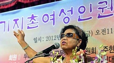 2012년 8월 기지촌인권연대 발대식에서 연설중인 고 엄숙자 활동가. <한겨레> 자료사진