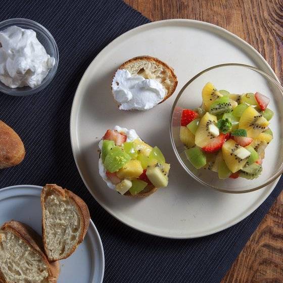 키위와 딸기 등 과일의 다양한 맛과 식감을 즐길 수 있는 마케도니아 디 푸르타. 사진 송미성