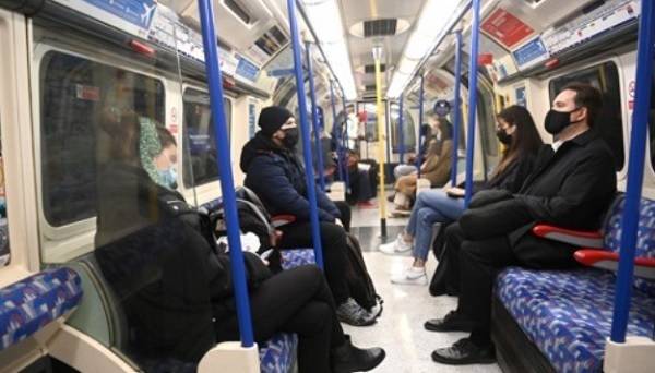 런던 지하철. / 사진 = 연합뉴스