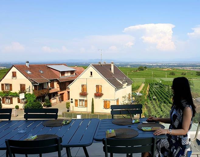 까땅 루프탑 와인바.