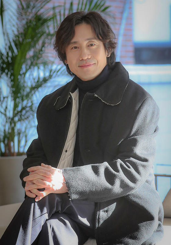 신하균