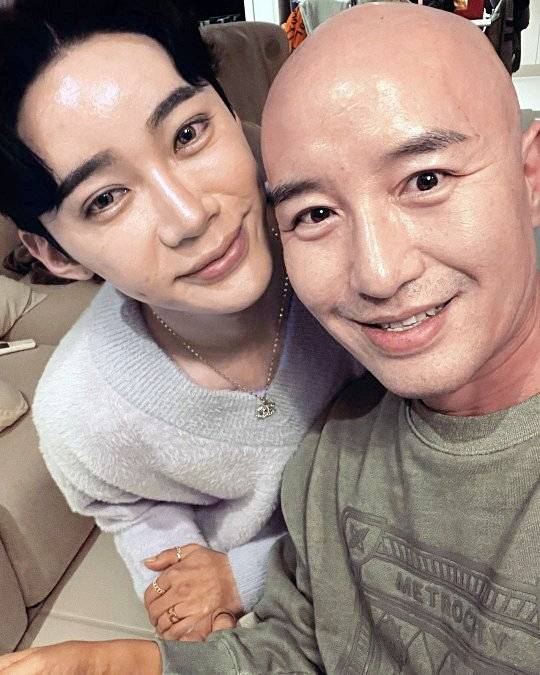 고(故) 프로배구 선수 김인혁, 방송인 홍석천 [사진=홍석천 인스타그램]