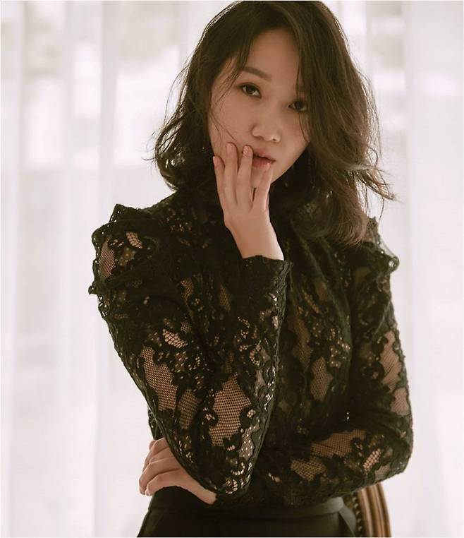 박보경. 엘줄라이엔터테인먼트