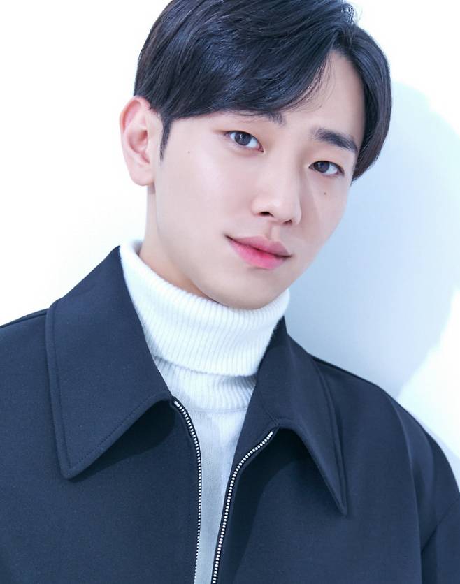 배우 남윤수