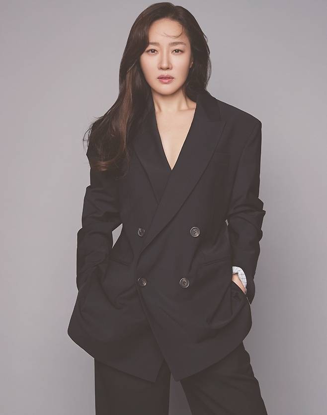 엄지원