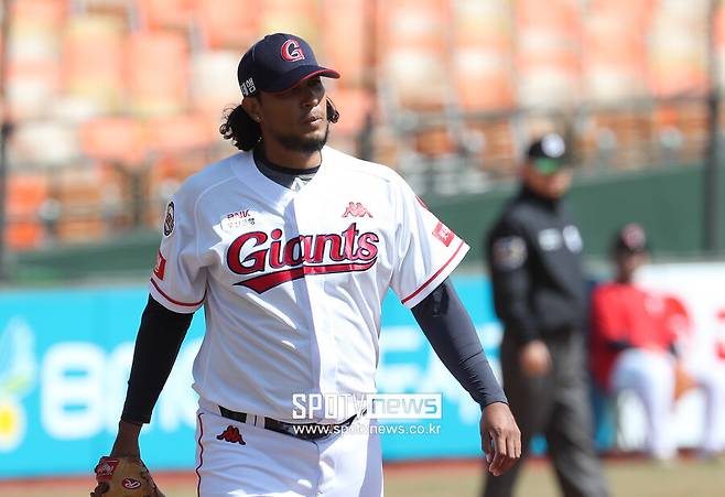 ▲ 2018년 롯데에서 활약할 당시의 펠릭스 듀브론트 ⓒ곽혜미 기자