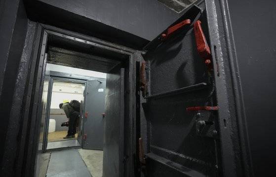 우크라이나 수도 키예프의 한 공습 대피소 전경. [AP=연합뉴스]