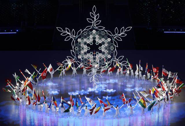 지난 20일 오후 중국 베이징 국립 경기장에서 열린 2022 베이징 동계올림픽 폐막식에서 공연이 펼쳐지고 있다. 베이징=뉴시스