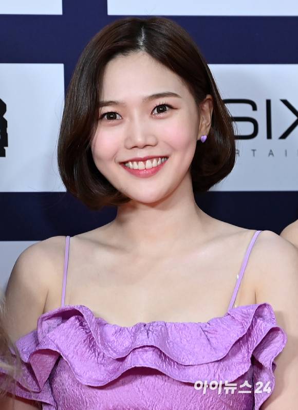 그룹 오마이걸 효정이 지난해 6월26일 오후 서울 마포구 성산동 서울월드컵경기장에서 진행된 제27회 드림콘서트 레드카펫에 참석해 포즈를 취하고 있다. [사진=김성진 기자]