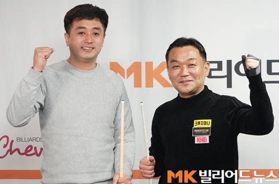 가장 아끼는 후배인 오정수 선수(제주당구연맹·남자3쿠션 42위)와 포즈를 취하고 있는 김위원.