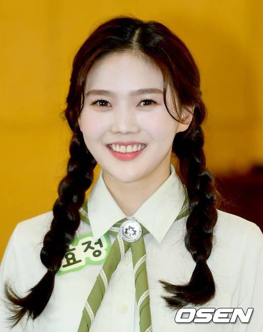 [OSEN=김성락 기자]오마이걸 효정이 미소를 짓고 있다./ksl0919@osen.co.kr