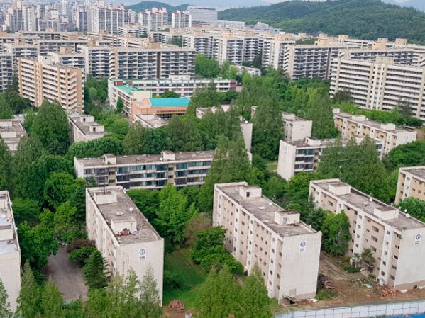 재건축 일반분양을 앞둔 서울 강동구 둔촌주공 아파트.