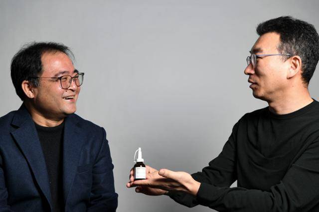 카이스트 동문인 김철환(왼쪽) 스카이테라퓨틱스 대표와 노정석 비팩토리 대표는 "기술에 대한 믿음을 갖고 벌인 무모한 도전이 혁신을 낳았다"고 강조한다. 한지은 인턴기자