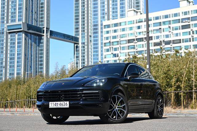 포르쉐 카이엔 E-하이브리드 쿠페 시승기