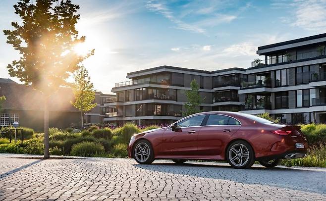 더 뉴 메르세데스-벤츠 CLS