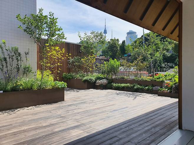 회현동 피크닉 옥상정원.