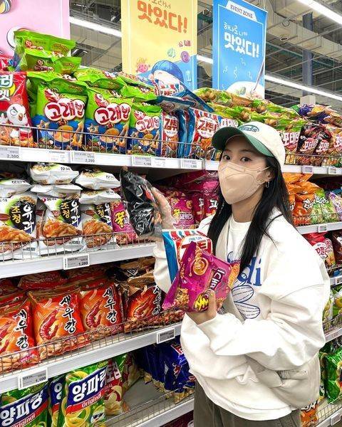 [서울=뉴시스] 권유리 2021.03.19.(사진=권유리 인스타그램) photo@newsis.com *재판매 및 DB 금지