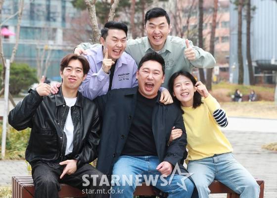 KBS 2TV '개승자' 우승팀 이승윤 팀(이상호(사진 왼쪽 위부터 시계방향으로), 이상민, 홍나영, 이승윤, 심문규) /사진=이동훈 기자 photoguy@