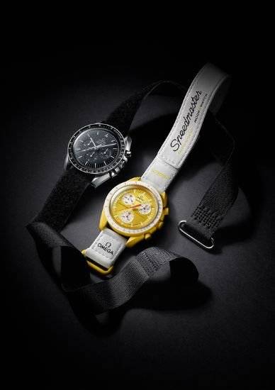 스와치와 오메가의 협업으로 탄생한 '문스와치.' [사진 스와치]