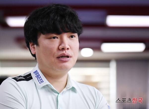 당구선수 강민구가 29일 충북 청주시 오창읍 죽빵당구클럽에서 스포츠한국과 인터뷰를 하고 있다.ⓒ이혜영 기자 lhy@hankooki.com