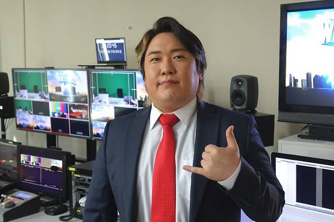 스포츠전문채널 IB스포츠의 WWE 전문 해설위원으로 활동 중인 ‘한국 프로레슬링 에이스’ 조경호, 사진=이석무 기자