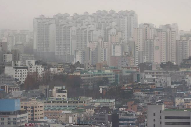 서울 남산 소월길에서 바라본 시내 아파트(사진=연합뉴스)
