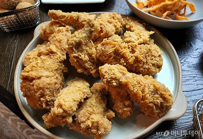 황금올리브치킨/사진=구단비 기자