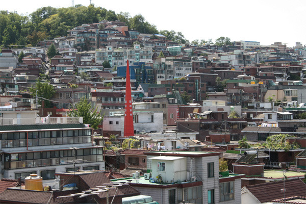 서울시가 성북구 장위14구역에 대한 재정비촉진계획 변경안을 결정함에 따라 이 지역에 2500가구 대단지가 들어설 예정이다. 사진은 장위14구역 전경.  [매경DB]