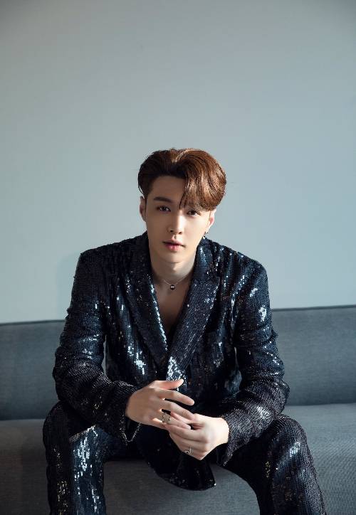 엑소 레이. 레이 SNS 캡처