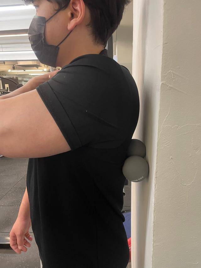 소원근 스트레칭. 비욘드 피트니스 제공