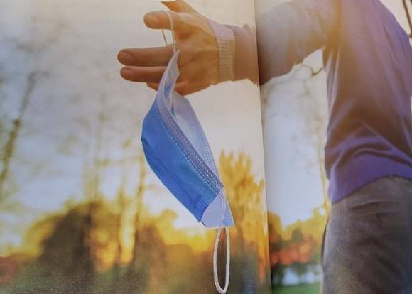 마스크를 쓰지 않는 세상이 다시 찾아올 수 있을까. [사진=한국생명공학연구원]