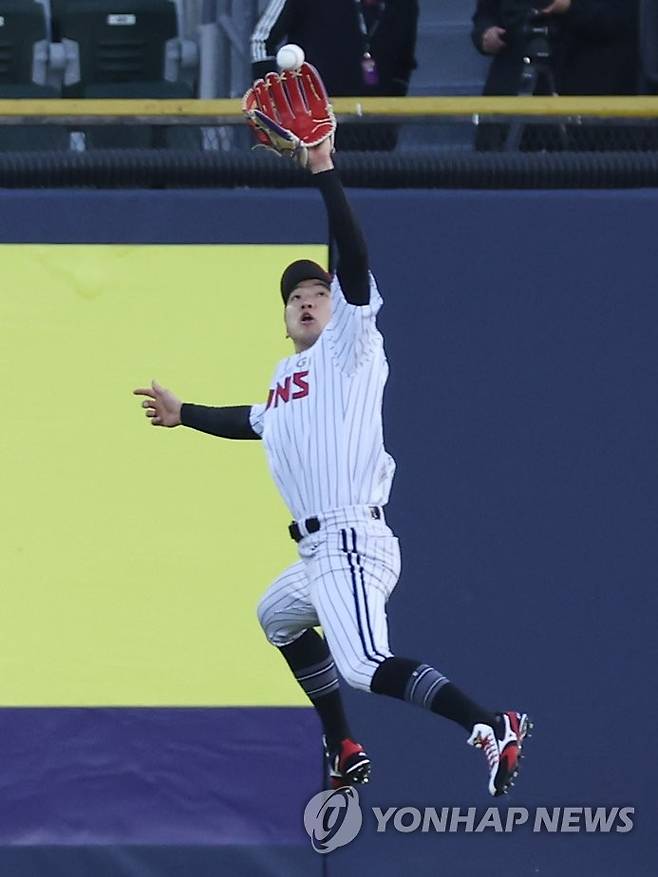 '넘어가게 놔두지 않는다' 역시 박해민 [연합뉴스 자료사진]