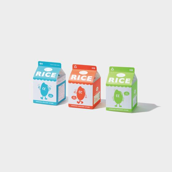 숍에서 가장 인기가 좋은 굿즈 ‘이천 쌀’