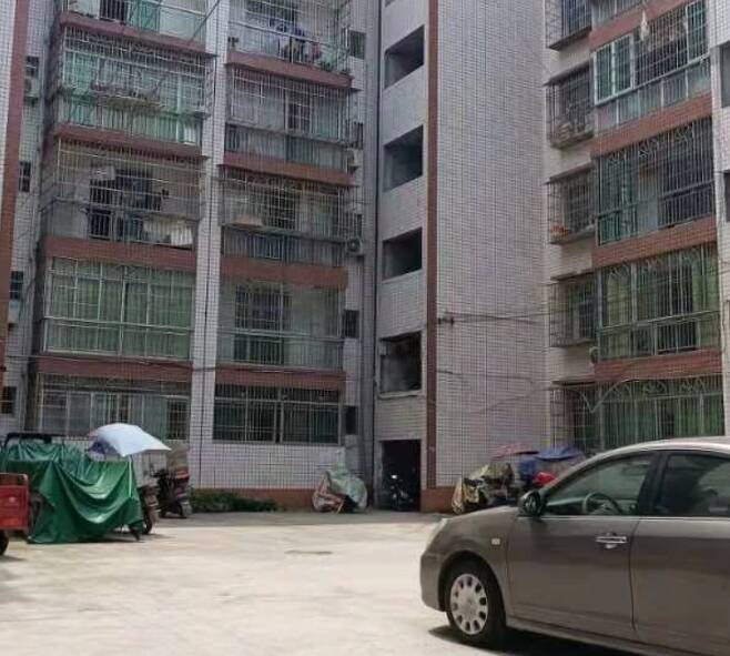 사건이 발생한 주택가 모습 / 웨이보
