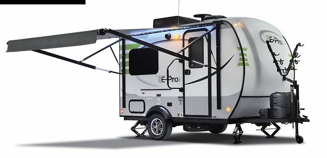 Flagstaff E-Pro 모델 등 미국 모델도 다양한 레이아웃의 소형 모델을 갖추고 있다