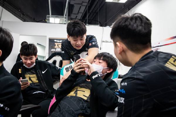 사진=RNG 공식 웨이보