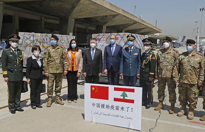 중국 시노팜의 코로나 백신이 레바논 베이루트에 도착했다. /신화 연합뉴스