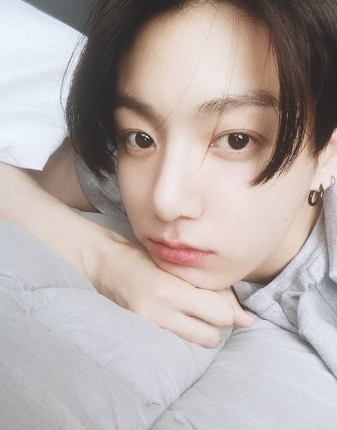 방탄소년단 정국 "2세 이름은 전설, 전율..크아~" 작명 센스..전 세계 실트 1위
