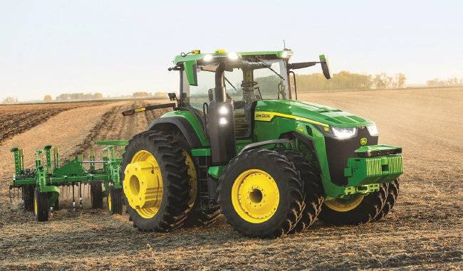 미국 농기계 전문업체인 존디어(John Deere)의 완전 자율 트랙터. [존 디어]