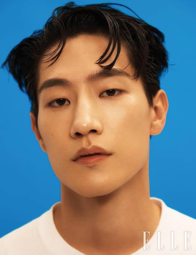 빈티지 티셔츠는 스타일리스트 소장품.