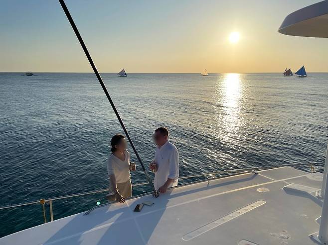 선셋 크루즈.  /사진= 강예신 여행+ 기자