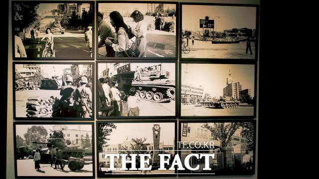 日아사히 신문사 아오이 카츠오 기자가 기록한 80년 광주 5.18 현장 사진들./전시물 캡처