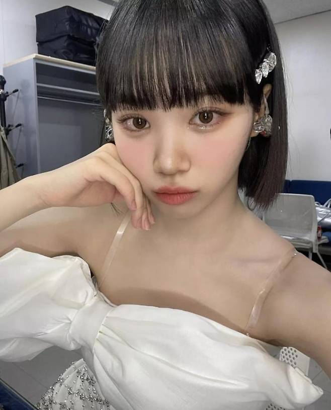 @lesserafim_official