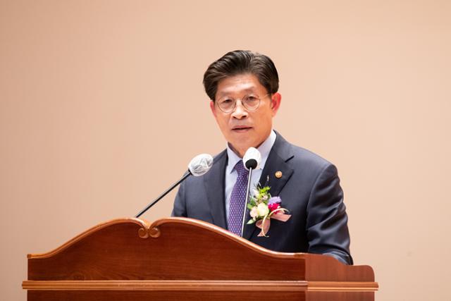 노형욱 국토교통부 장관이 13일 정부세종청사 대강당에서 열린 이임식에서 이임사를 하고 있다. 국토교통부 제공